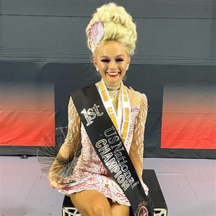 
Cici ( singer)Height, Weight, Net Worth, Age, Birthday, Wikipedia, Who, Nationality, Biography 