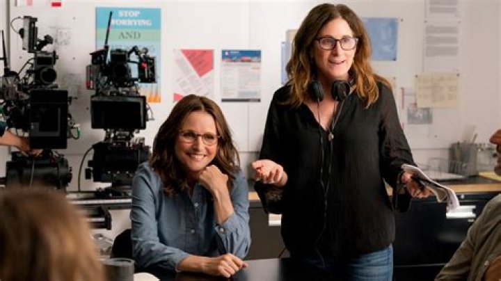 What Is Nicole Holofcener Net worth? Meet Friends With Money Writer And Director