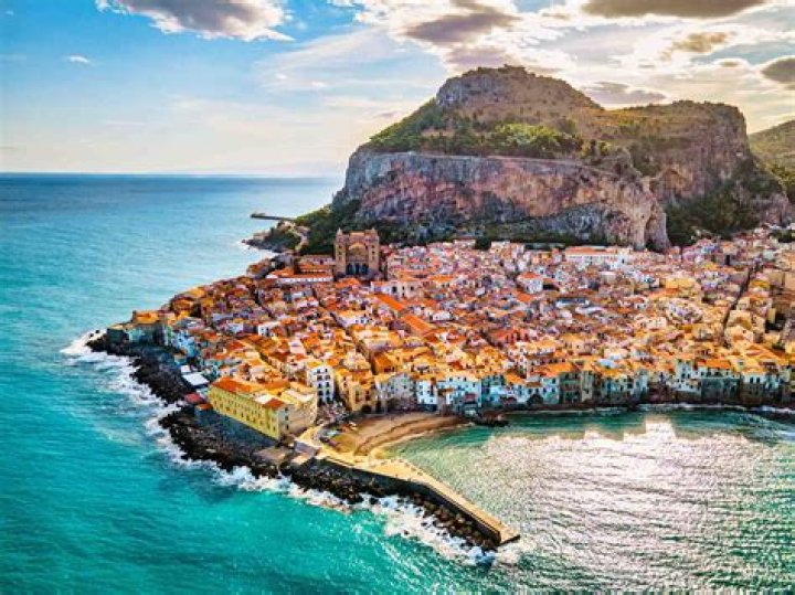 Who Is Cristiana Sinagra? Everything On Edad (Age) Wiki and Family Bio